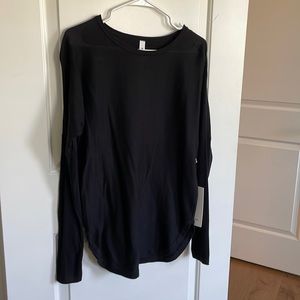 NWT Black lululemon sweater 🖤